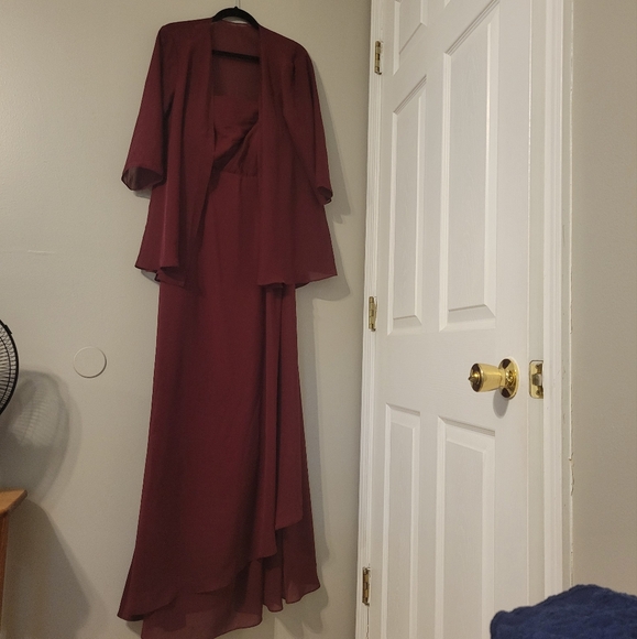Lavetir Women's Mother Of The Bride Elegant Burgundy Evening Gown. Size 16 - Picture 2 of 10